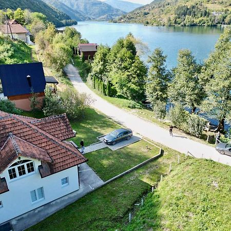 Cobras Plivsko Jezero, Jajce Vila Exterior foto