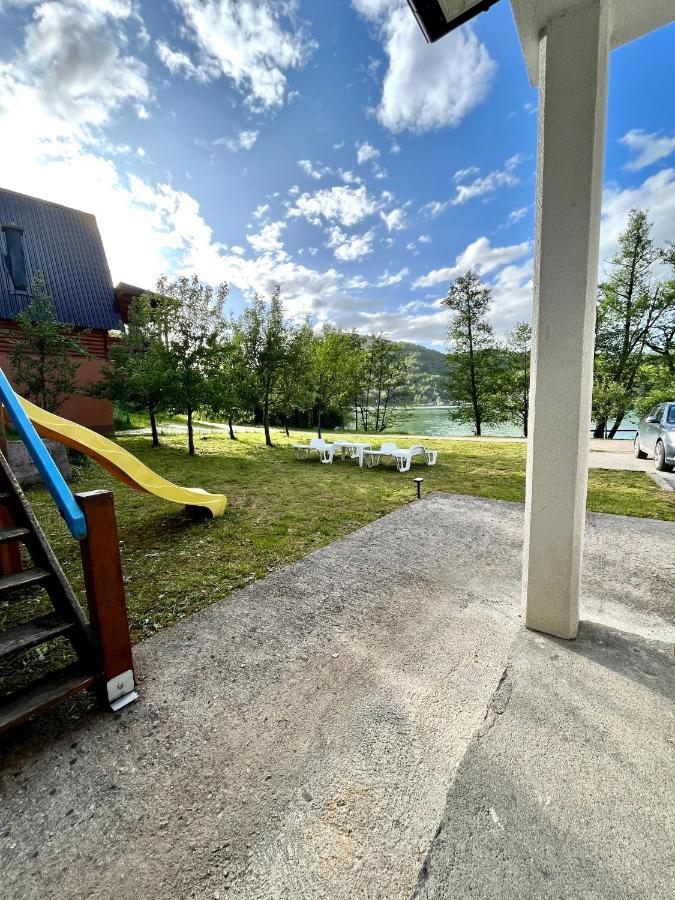 Cobras Plivsko Jezero, Jajce Vila Exterior foto