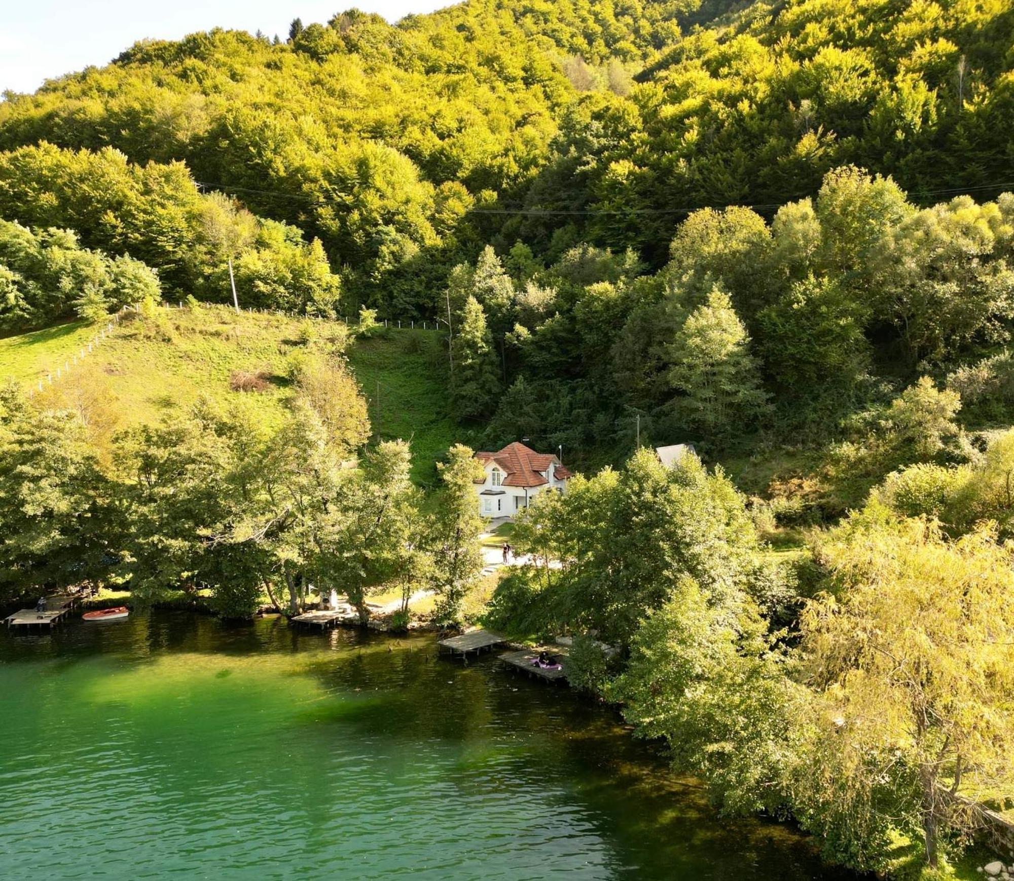 Cobras Plivsko Jezero, Jajce Vila Exterior foto