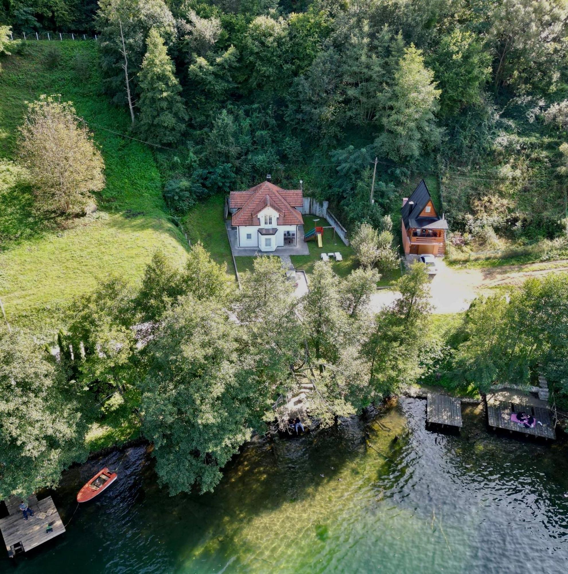 Cobras Plivsko Jezero, Jajce Vila Exterior foto